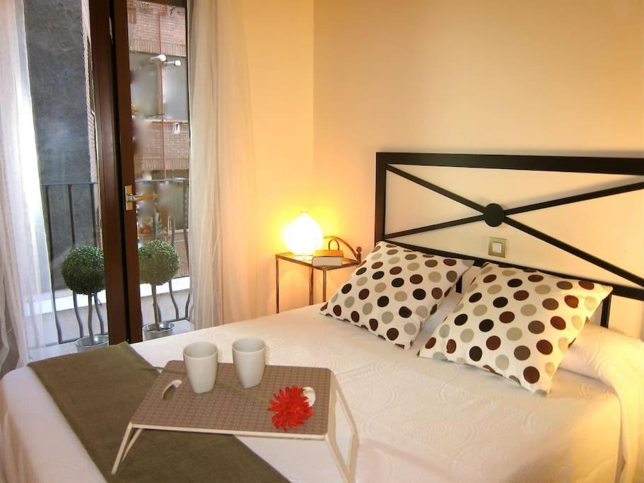 Balcon Con Luz Natural Madrid Bagian luar foto